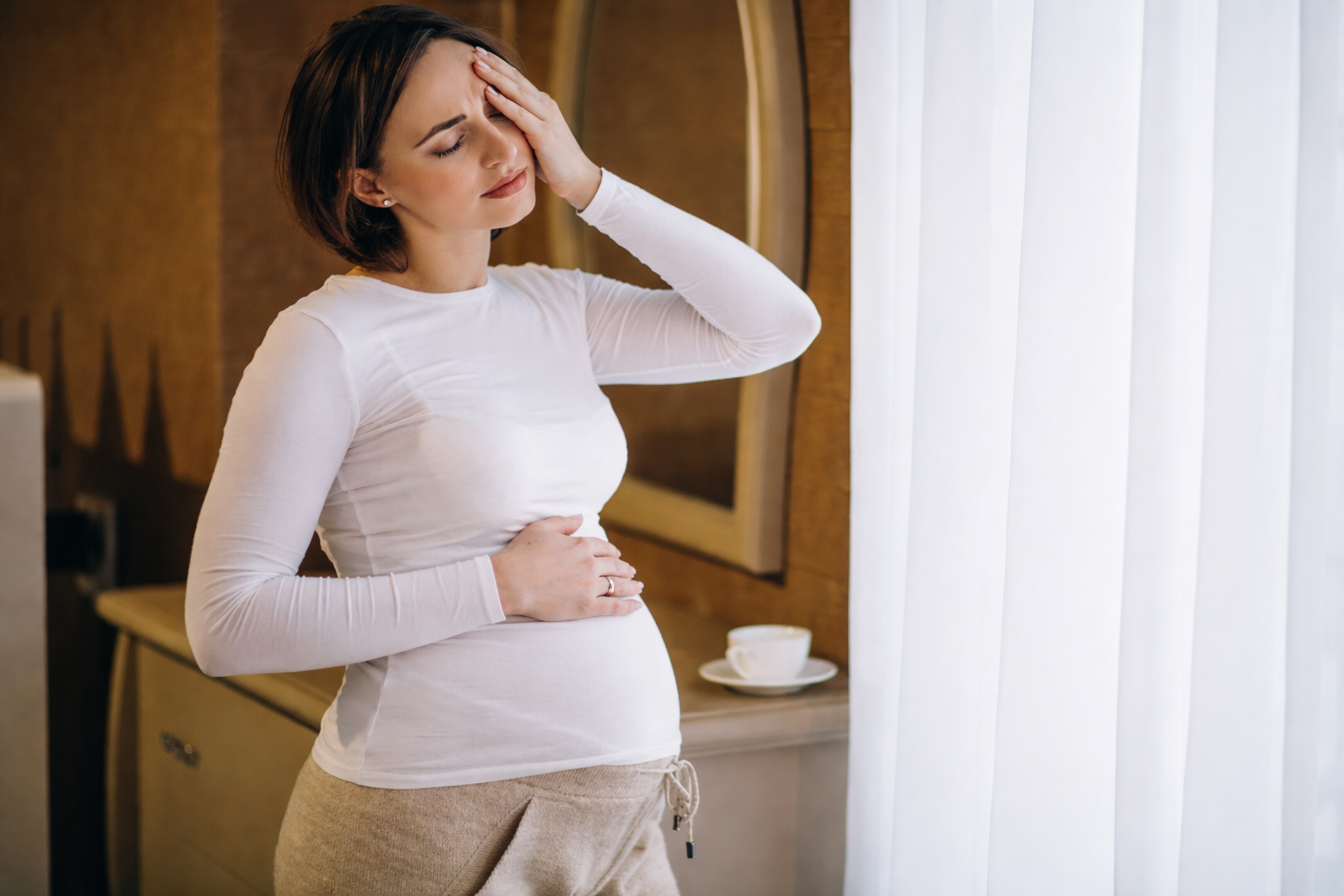 Read more about the article What Early Pregnancy Feels Like: 6 Simple Signs